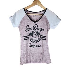 EXIST Women's SAN DIEGO Form Fitting Red White V-Neck Sporty T-Shirt SZ M